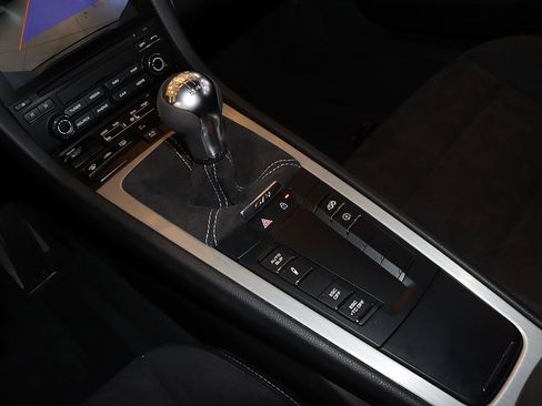 Used 2020 Porsche 718 Cayman GT4 image 51