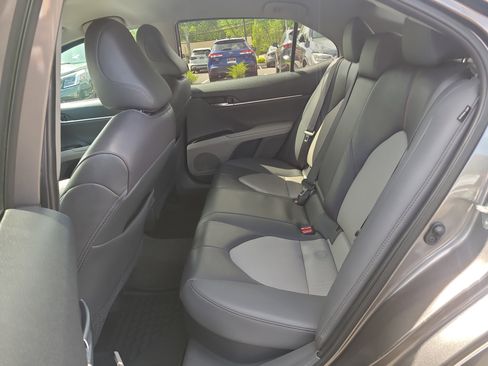 Certified 2020 Toyota Camry XLE FWD image 27