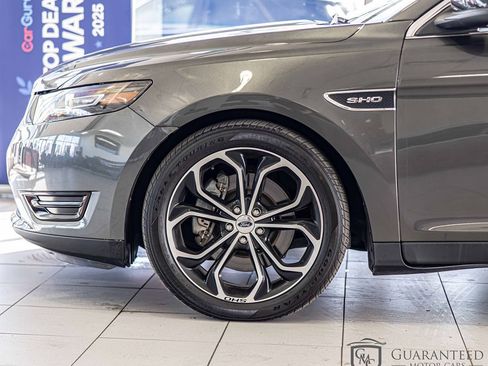 Used 2018 Ford Taurus SHO image 7