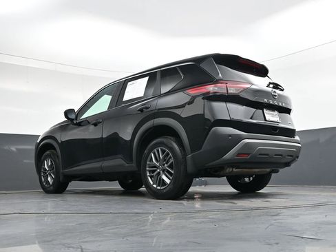 Used 2023 Nissan Rogue S image 36