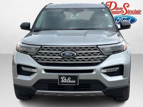 Used 2024 Ford Explorer Limited w/ Equipment Group 301A AWD/4WD image 2