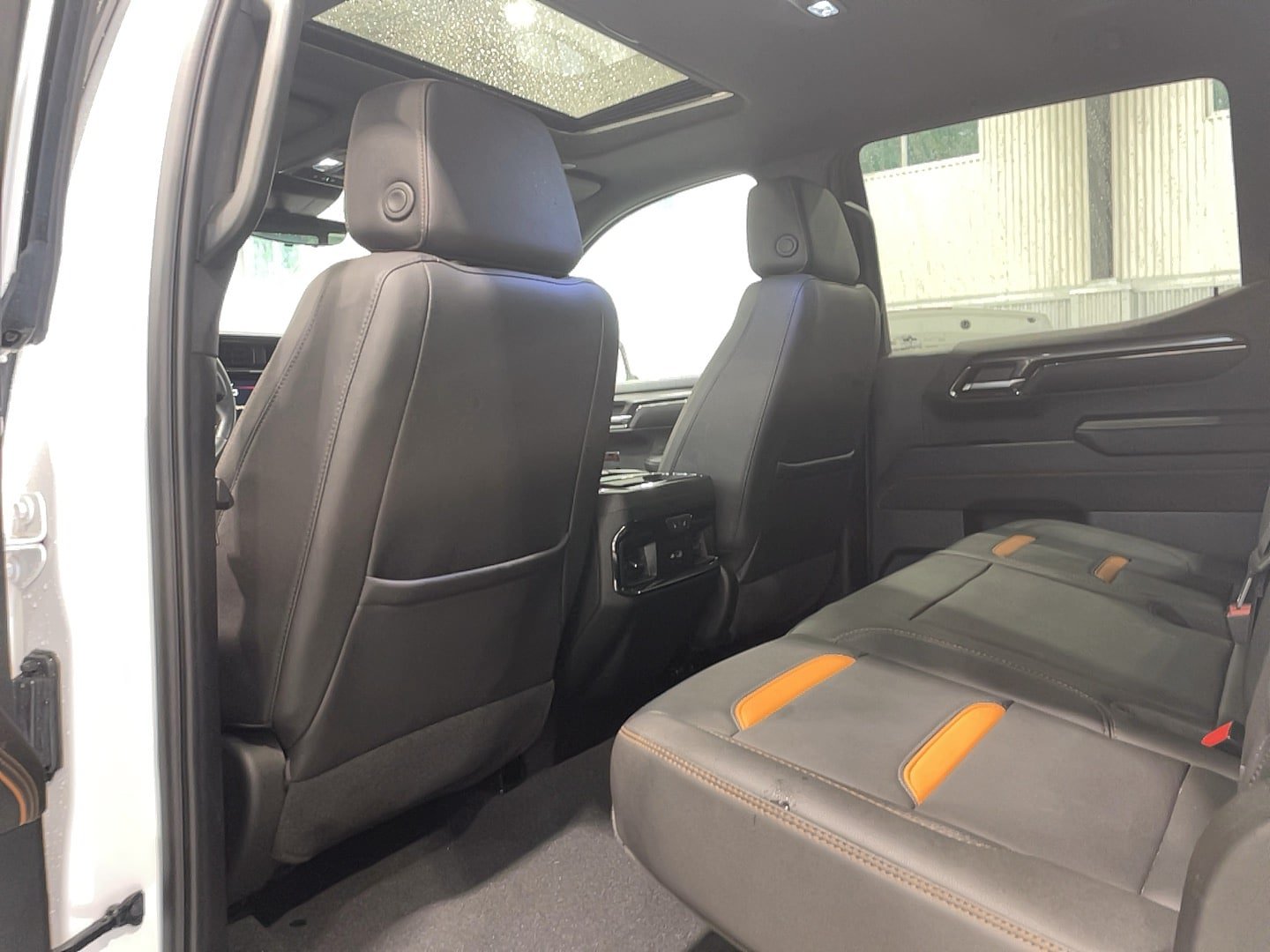 Used 2023 GMC Sierra 1500 AT4 w/ AT4 Premium Package AWD/4WD image 6