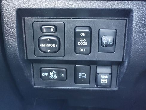 Used 2021 Toyota Tundra SR5 image 27