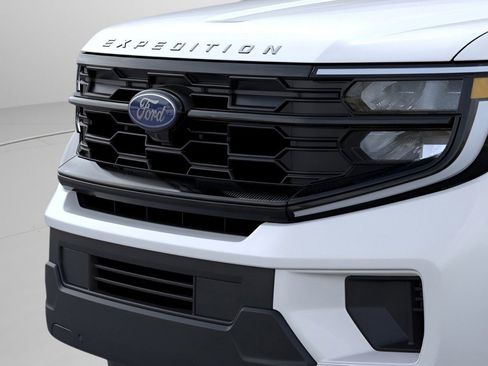 New 2026 Ford Expedition Max Active image 17