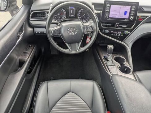 Used 2024 Toyota Camry SE image 12