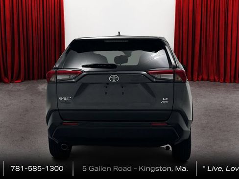 Used 2023 Toyota RAV4 LE AWD/4WD image 6