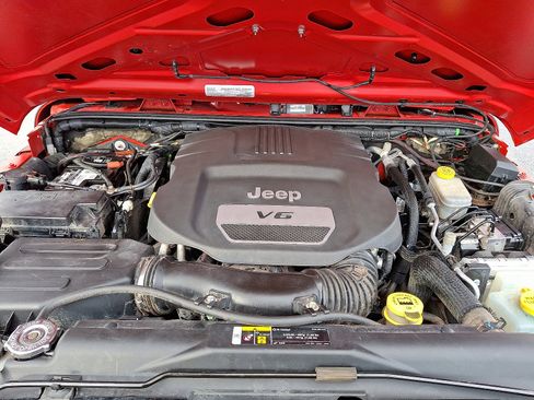 Used 2018 Jeep Wrangler Unlimited Sport image 26