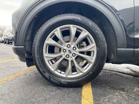 Used 2023 Ford Explorer Limited image 18