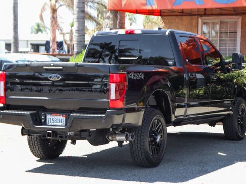 Used 2022 Ford F250 Lariat w/ Black Appearance Package AWD/4WD image 10