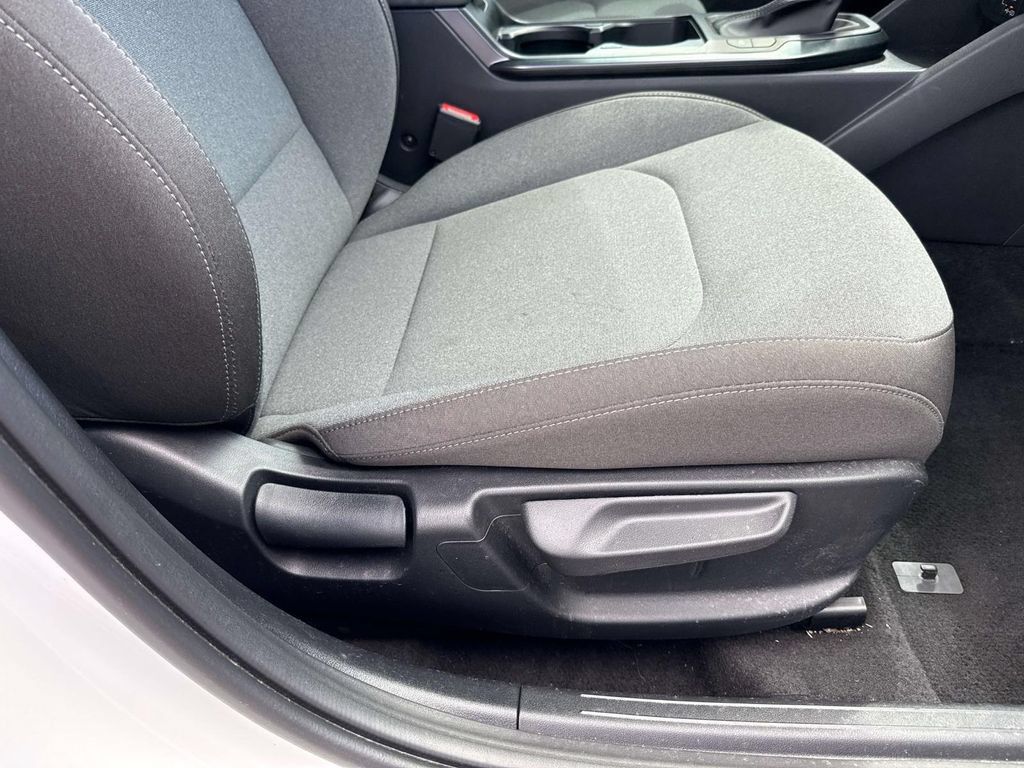 Certified 2025 Kia K4 FWD image 13