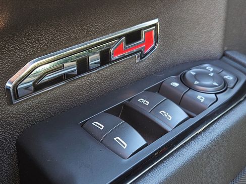 Used 2024 GMC Sierra 1500 AT4 w/ Technology Package image 13