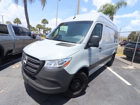 New 2025 Mercedes-Benz Sprinter 2500 image 1