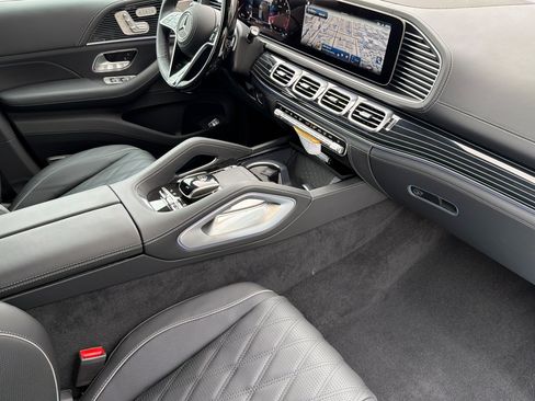 New 2026 Mercedes-Benz Maybach GLS 600 4MATIC image 15