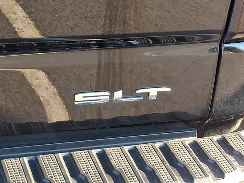 Used 2025 GMC Sierra 1500 SLT image 29