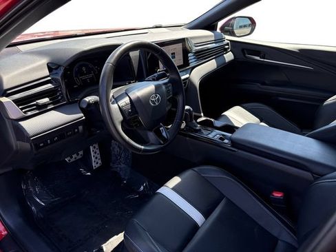Used 2025 Toyota Camry SE FWD image 12