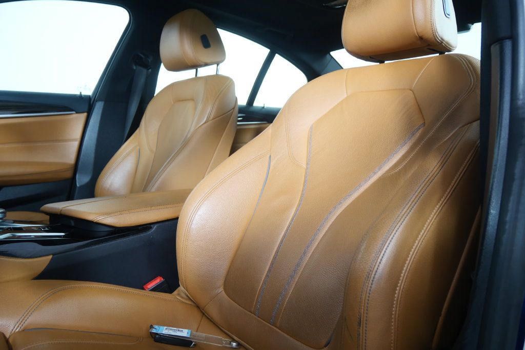 Used 2021 BMW 540i w/ M Sport Package RWD image 11
