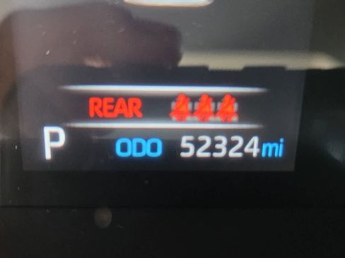 Used 2021 Toyota RAV4 LE image 22