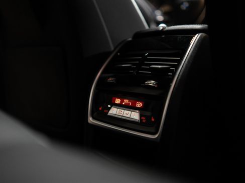 Used 2019 BMW X5 xDrive40i w/ Convenience Package image 43