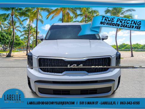 Used 2025 Kia Telluride LX FWD image 8