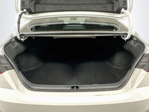 Used 2026 Toyota Camry SE FWD image 28