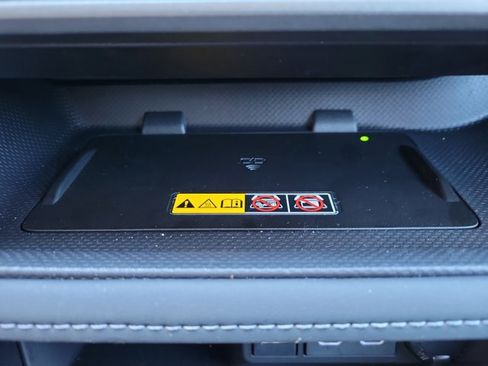 Used 2026 Toyota Highlander Limited image 16