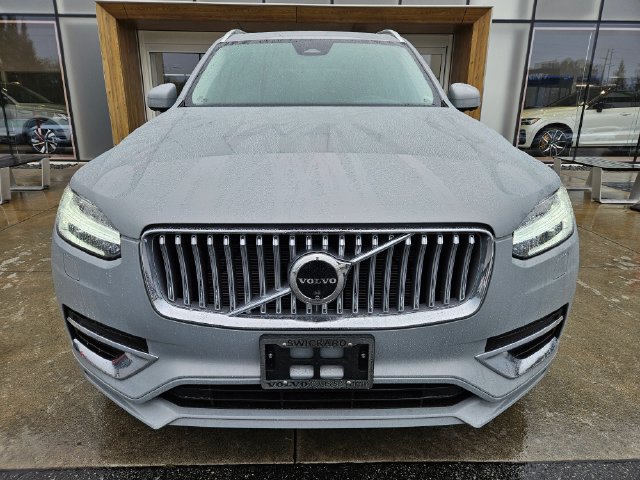 Used 2024 Volvo XC90 B6 Plus w/ Protection Package Premier AWD/4WD image 2