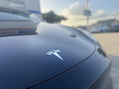 Used 2022 Tesla Model Y Performance AWD/4WD image 11