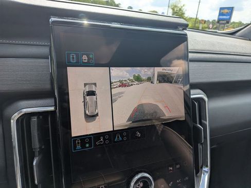 Used 2024 GMC Acadia Denali w/ Super Cruise Package FWD image 25