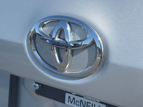 Used 2016 Toyota Corolla L FWD image 29