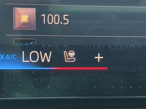 Certified 2024 BMW X5 sDrive40i w/ Premium Package image 25