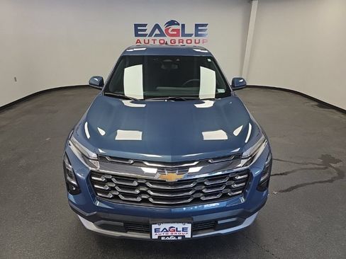 Used 2026 Chevrolet Equinox LT AWD/4WD image 3