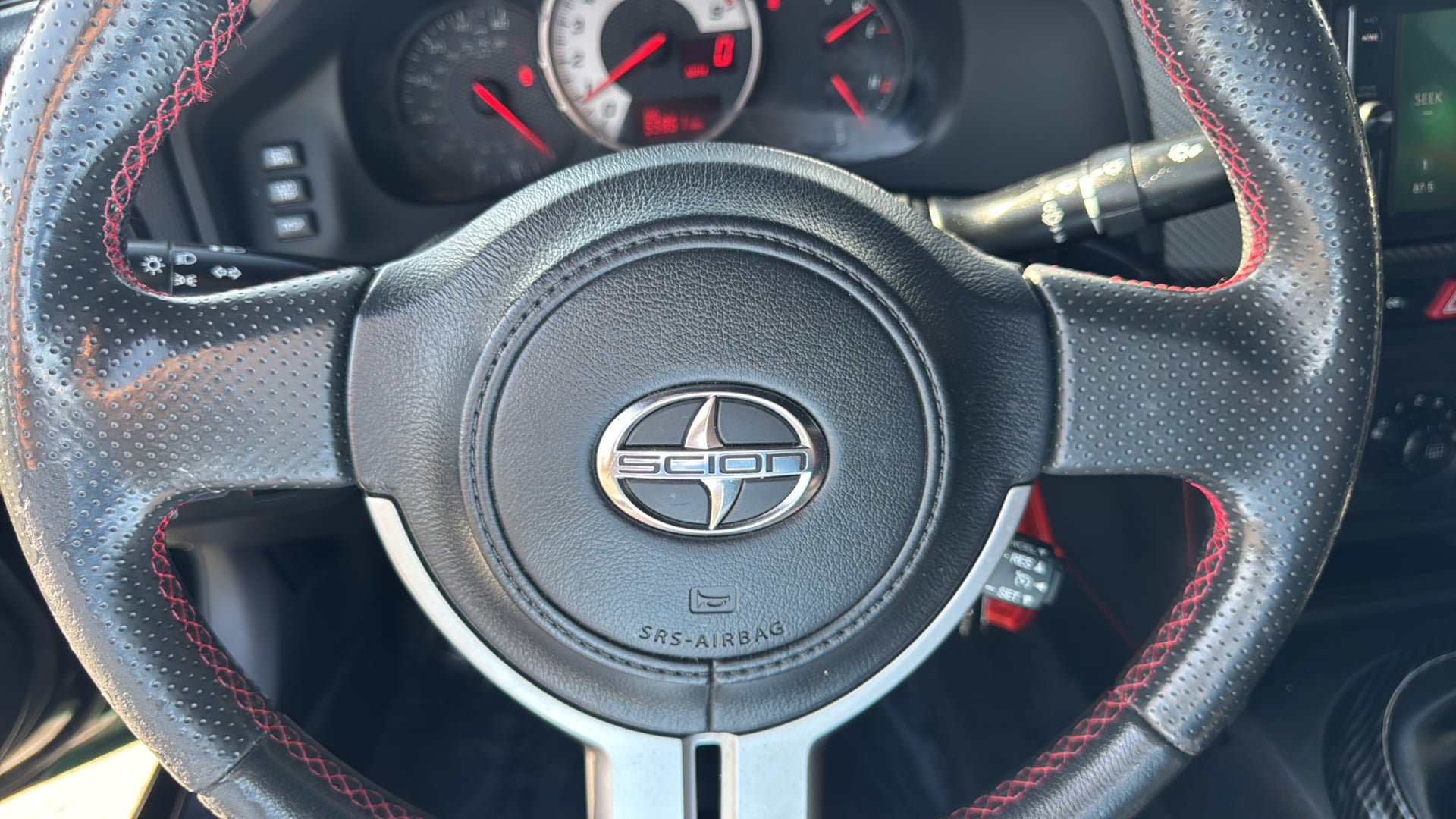 Used 2015 Scion FR-S RWD image 27
