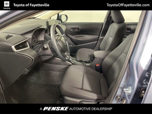 Used 2025 Toyota Corolla LE w/ LE Premium Package image 19