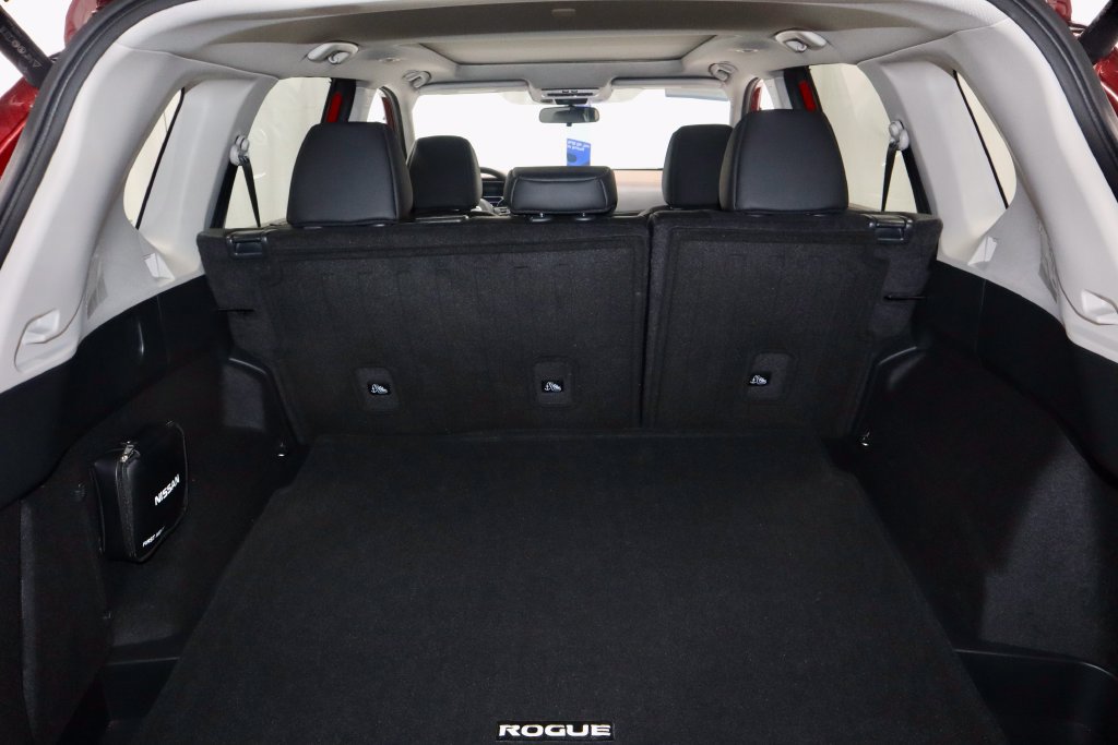 Certified 2023 Nissan Rogue SV w/ SV Premium B Package AWD/4WD image 14