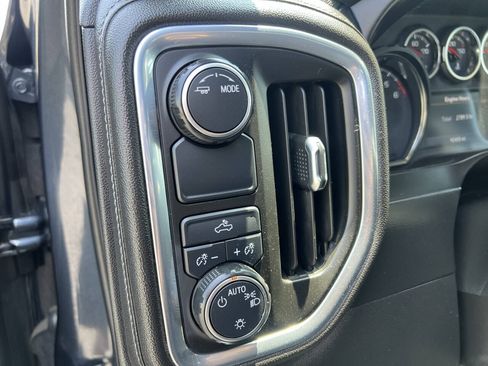 Used 2021 Chevrolet Silverado 1500 LT RWD image 32