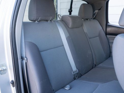 Used 2012 Toyota Tacoma 4x4 Double Cab w/ TRD Sport Upgrade Pkg image 19