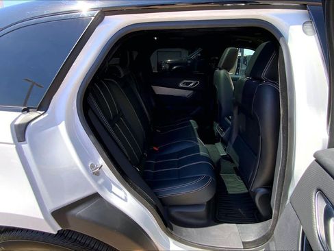 Used 2023 Land Rover Range Rover Velar R-Dynamic S image 20