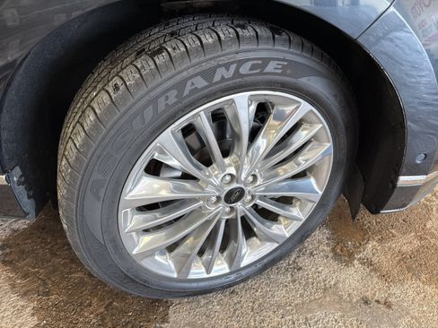 Used 2022 Ford Edge Titanium w/ Equipment Group 301A AWD/4WD image 12