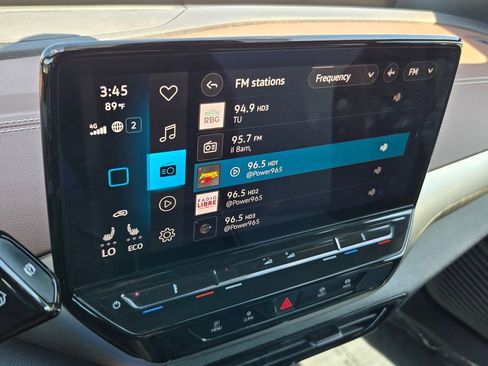 Used 2023 Volkswagen ID.4 Pro image 17