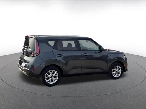 Used 2025 Kia Soul LX w/ LX Technology Package image 15