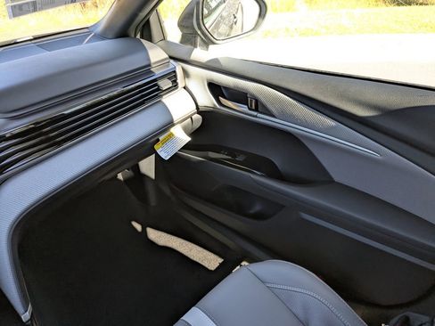 New 2026 Toyota Camry SE w/ Convenience Package FWD image 16
