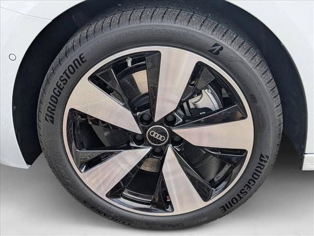 Used 2025 Audi A5 2.0T Premium Plus w/ Premium Plus AWD/4WD image 9