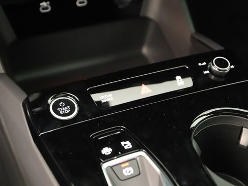 New 2027 Audi Q6 e-tron Premium Plus AWD/4WD image 29