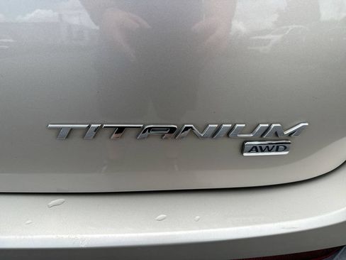 Used 2017 Ford Edge Titanium w/ Equipment Group 302A AWD/4WD image 27