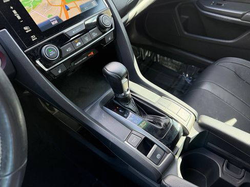 Used 2018 Honda Civic Sport Touring image 13