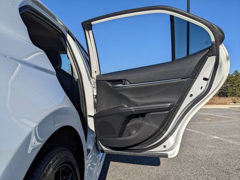 Used 2023 Toyota Camry XSE image 51