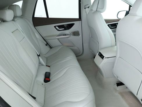 Used 2023 Mercedes-Benz EQE 500 4MATIC SUV image 21