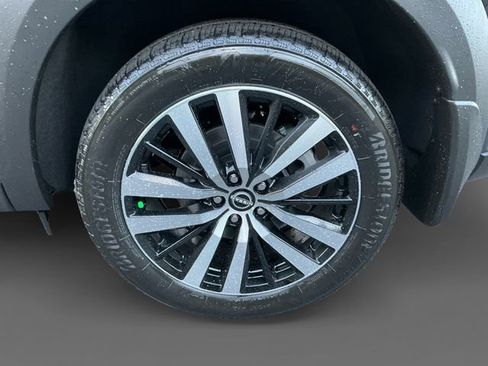 New 2025 Nissan Pathfinder Platinum w/ Cargo Package image 15