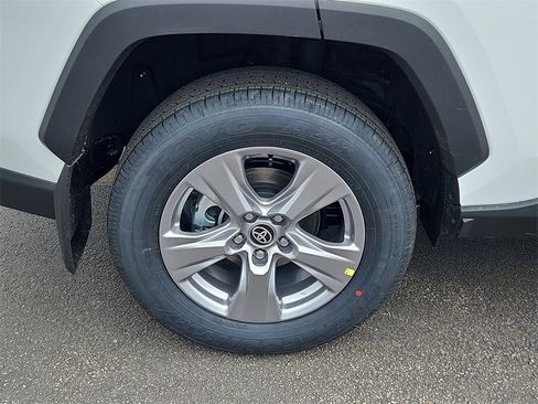 New 2025 Toyota RAV4 XLE image 5