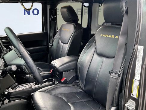 Used 2014 Jeep Wrangler Unlimited Sahara w/ Connectivity Group image 20